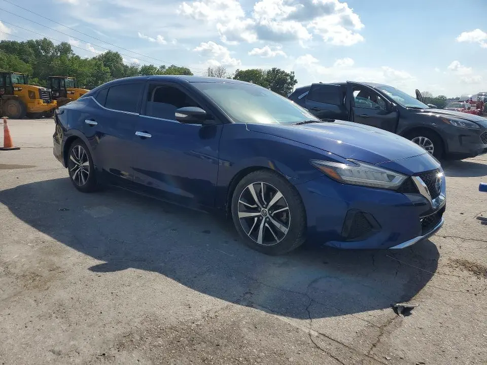 2020 NISSAN MAXIMA SV  