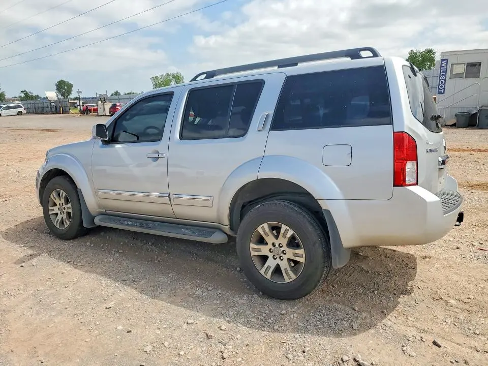 2012 NISSAN PATHFINDER S  