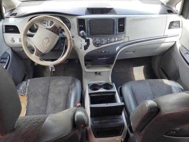 2011 TOYOTA SIENNA SPORT  