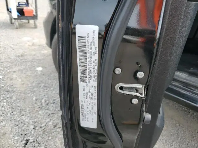 2014 RAM 1500 SPORT  