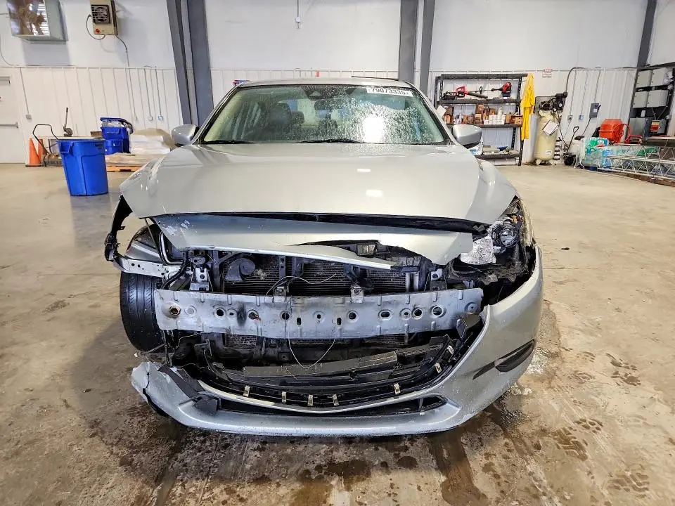 2018 MAZDA 3 TOURING  