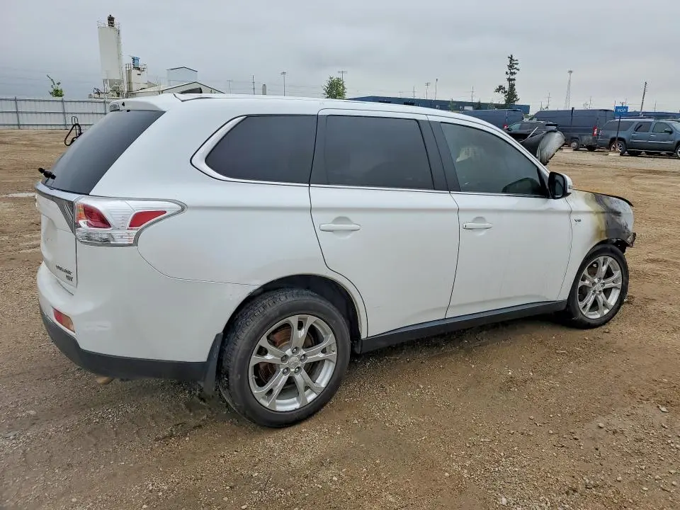 2014 MITSUBISHI OUTLANDER GT  
