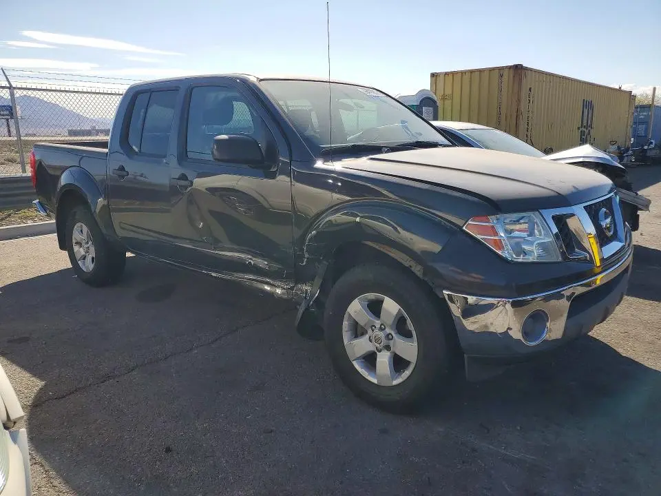 2010 NISSAN FRONTIER CREW CAB SE  