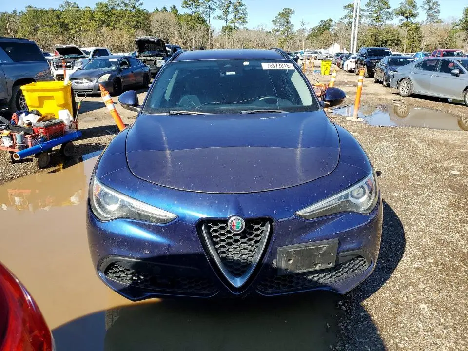 2018 ALFA ROMEO STELVIO SPORT  