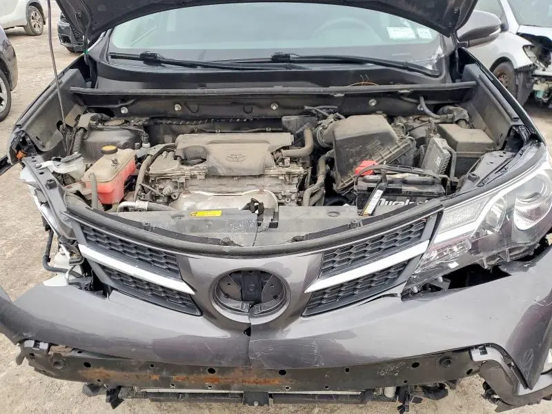 2014 TOYOTA RAV4 XLE  