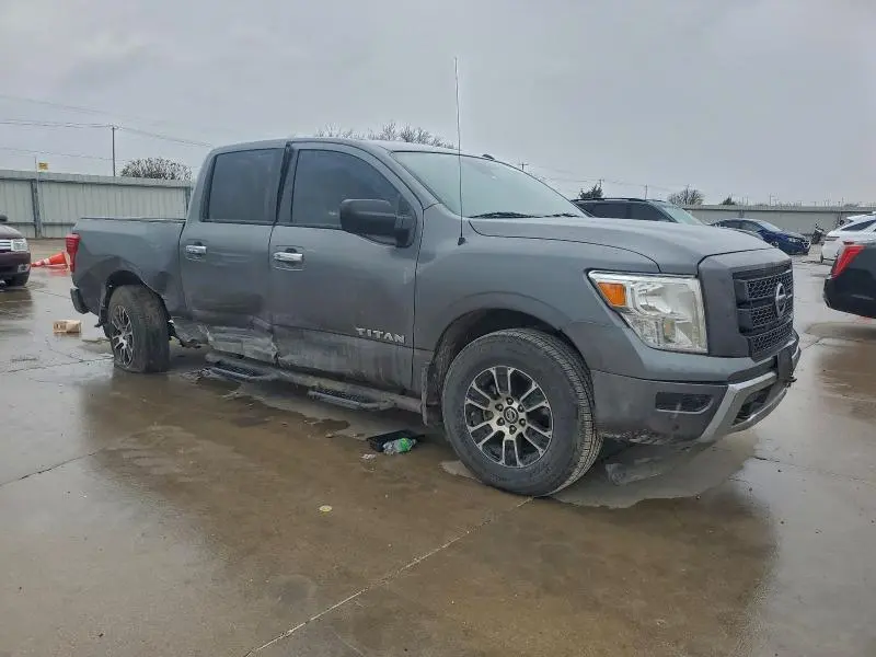 2021 NISSAN TITAN SV  