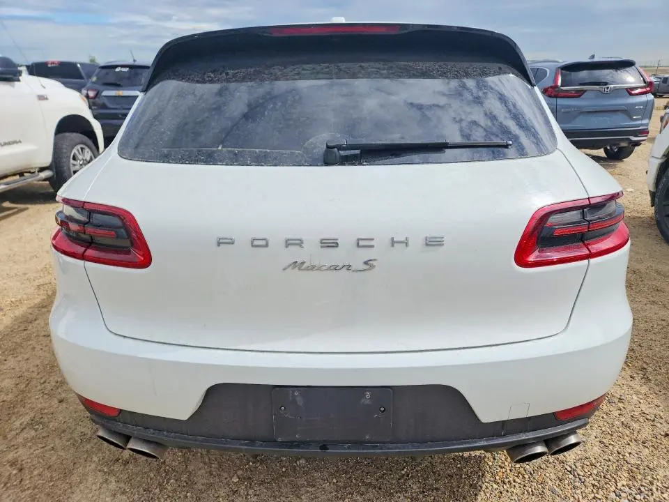 2015 PORSCHE MACAN S  