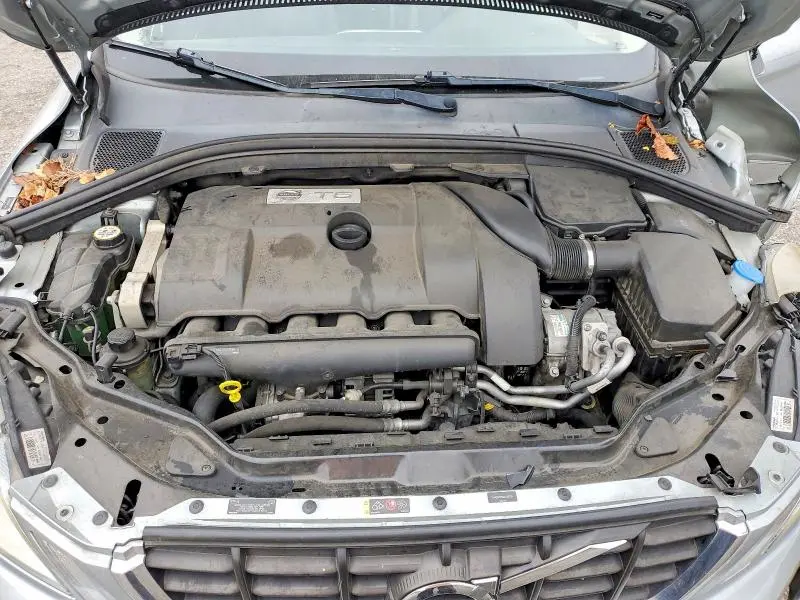 2013 VOLVO XC60 T6  