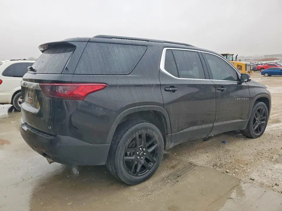 2021 CHEVROLET TRAVERSE LT  