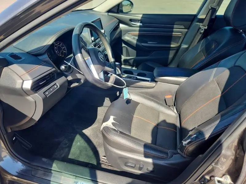 2019 NISSAN ALTIMA SR  