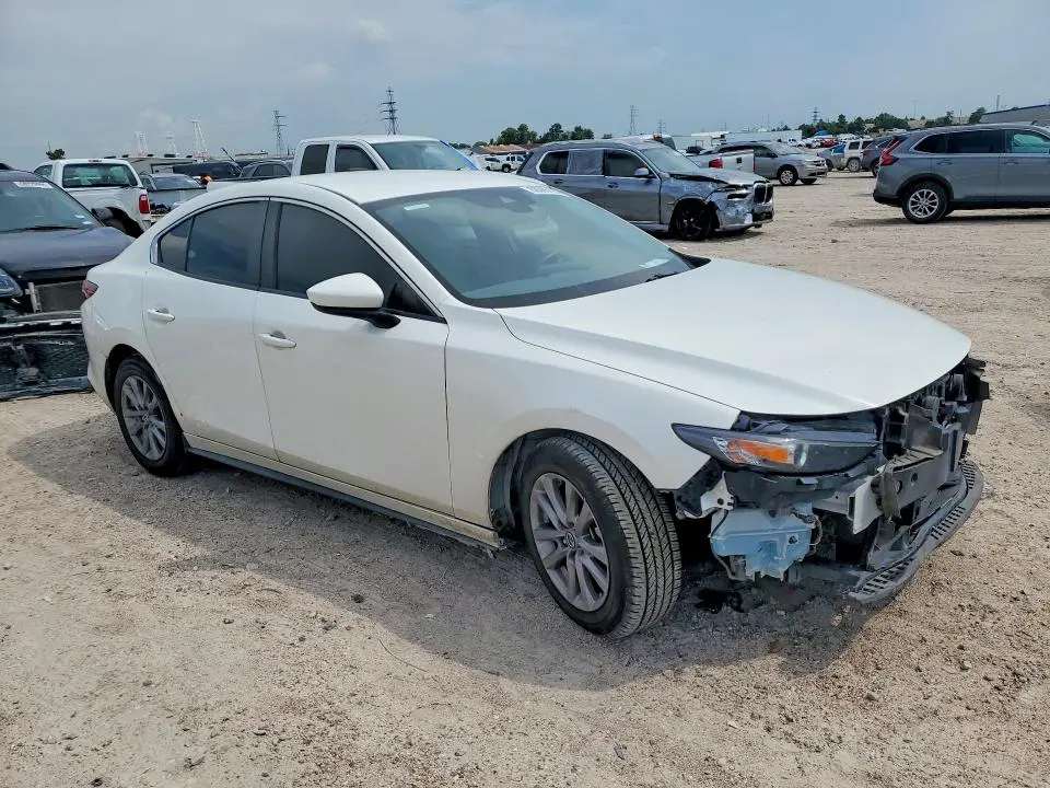 2021 MAZDA 3   