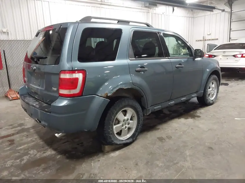 2011 FORD ESCAPE XLT