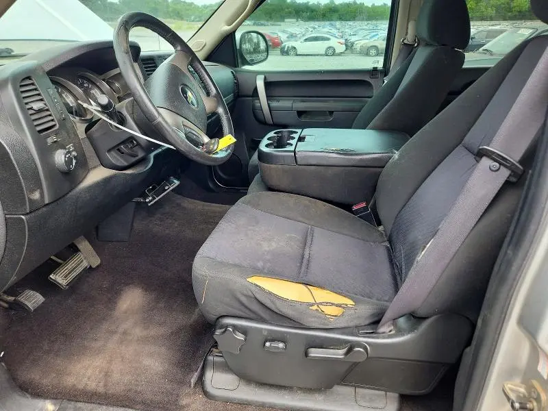 2011 CHEVROLET SILVERADO K1500 LT  