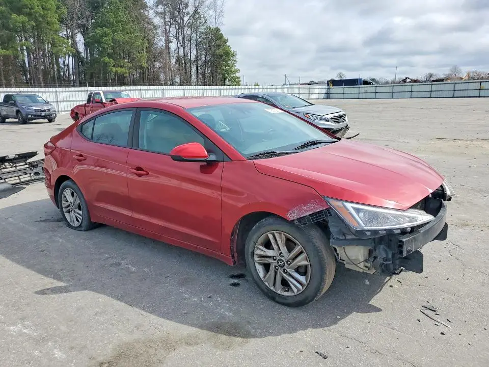 2019 HYUNDAI ELANTRA SE  