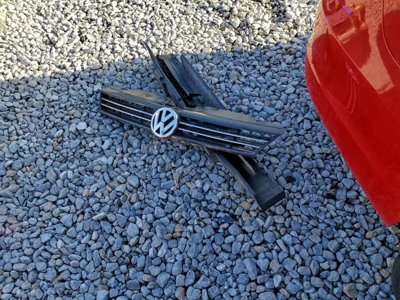 2011 VOLKSWAGEN JETTA SE  