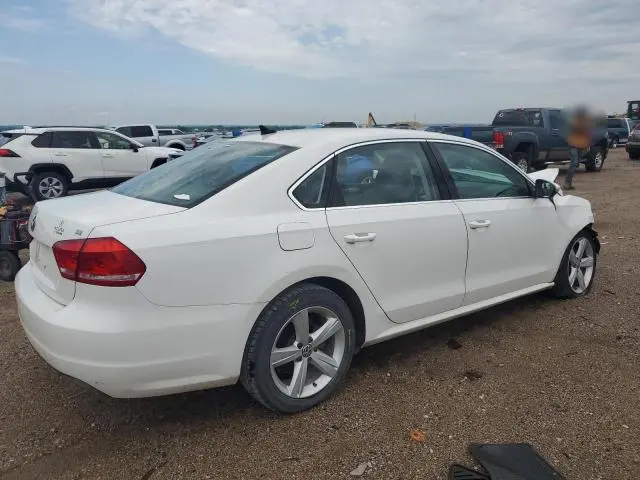 2012 VOLKSWAGEN PASSAT SE  
