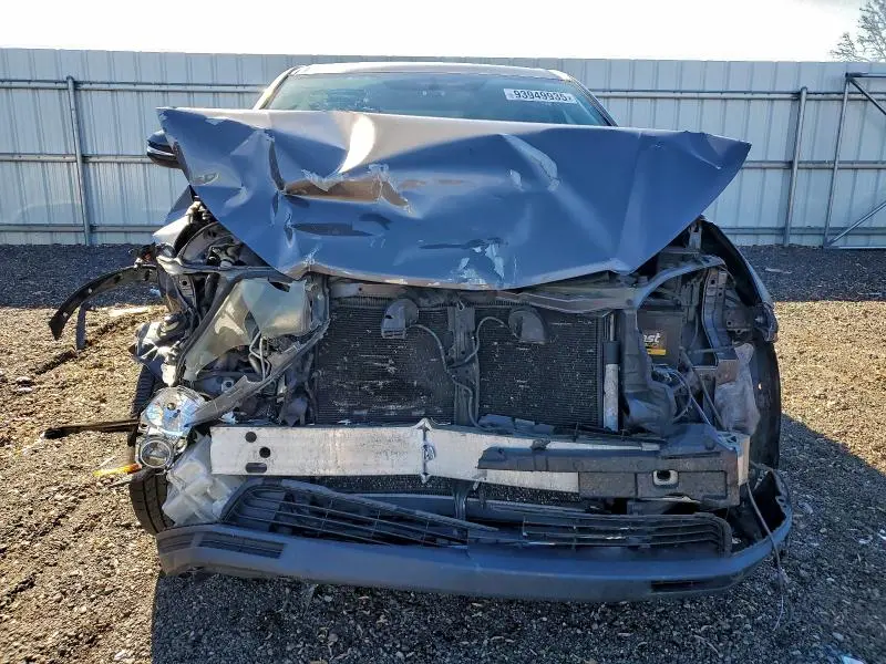 2016 TOYOTA HIGHLANDER LE  