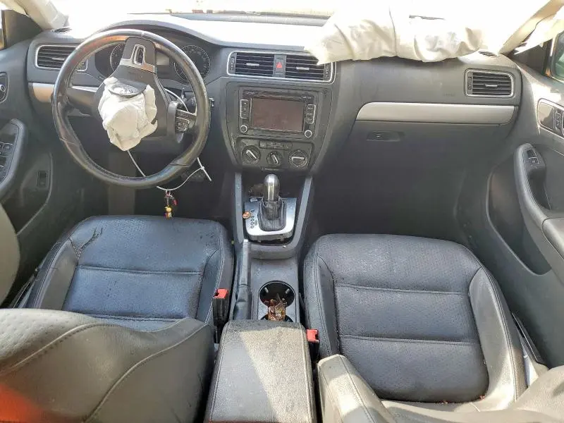 2014 VOLKSWAGEN JETTA SE  