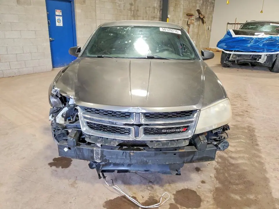 2013 DODGE AVENGER SE  