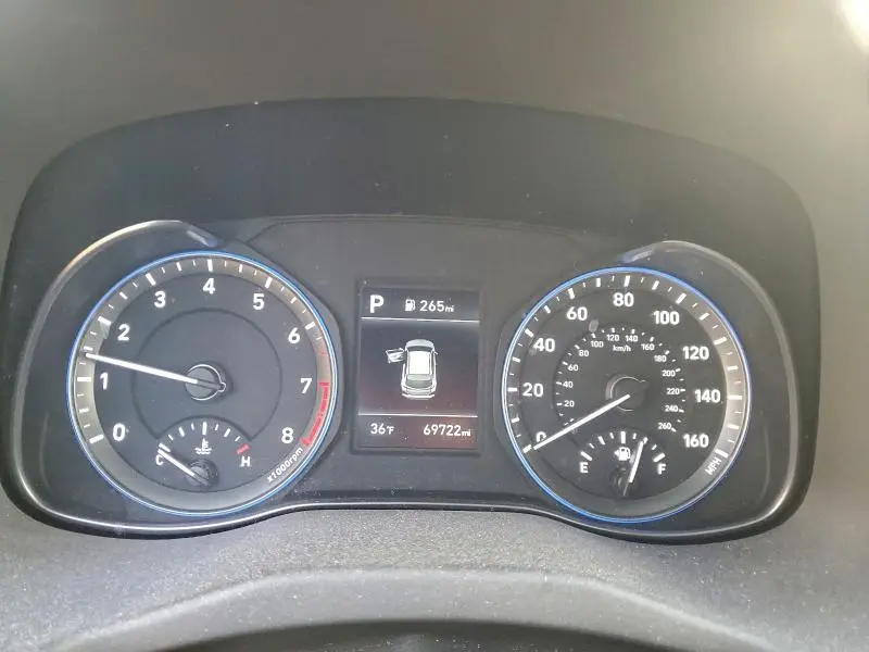 2019 HYUNDAI KONA SE  