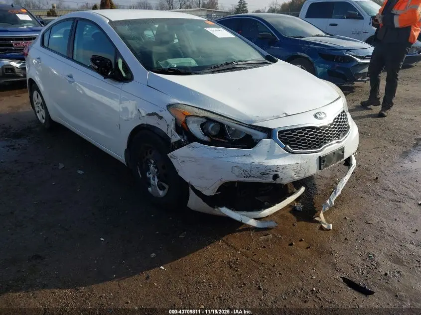 2015 KIA FORTE LX