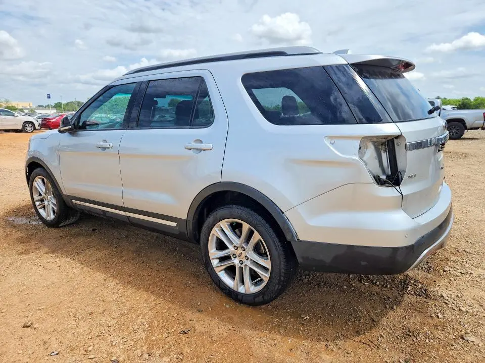 2016 FORD EXPLORER XLT  