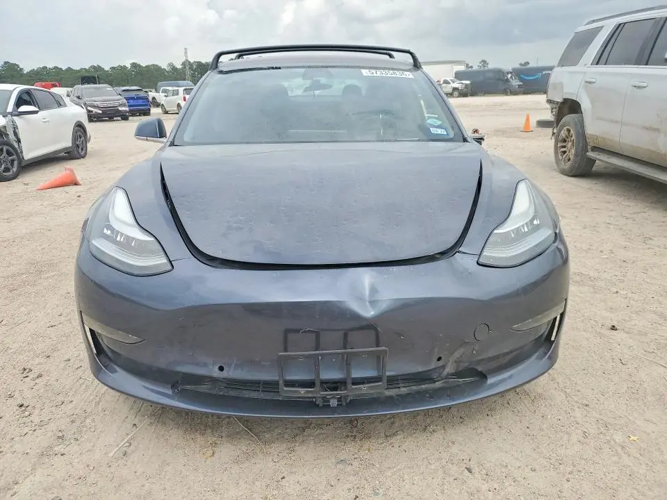 2018 TESLA MODEL 3   