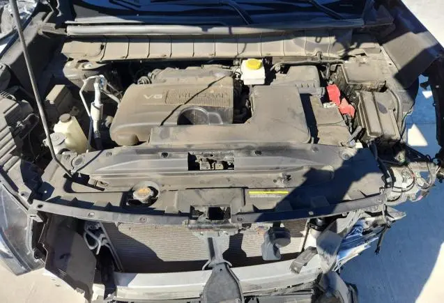 2022 NISSAN PATHFINDER SL  