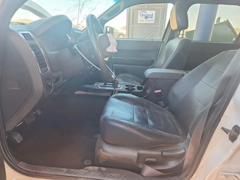 2011 FORD ESCAPE LIMITED  