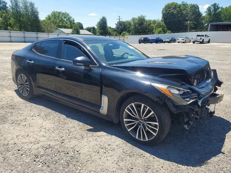 2018 KIA STINGER PREMIUM  