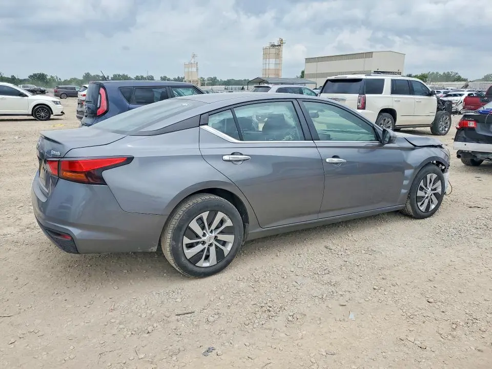 2022 NISSAN ALTIMA S  