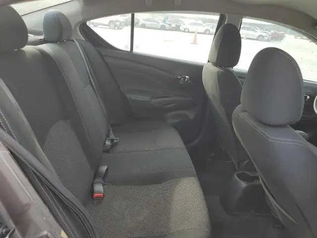 2019 NISSAN VERSA S  