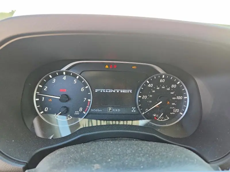 2025 NISSAN FRONTIER S  