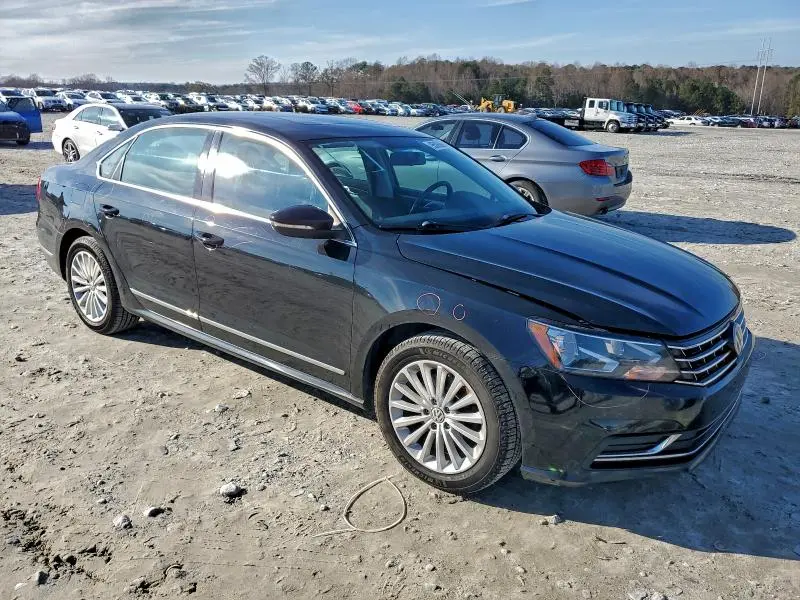 2016 VOLKSWAGEN PASSAT SE  
