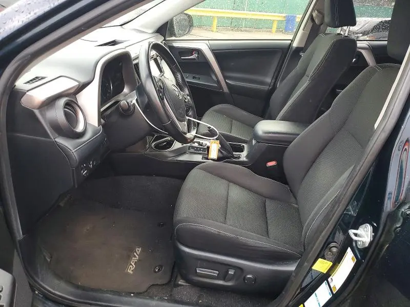2018 TOYOTA RAV4 XLE  