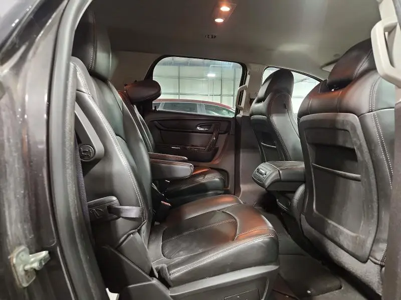 2013 GMC ACADIA SLT-1  