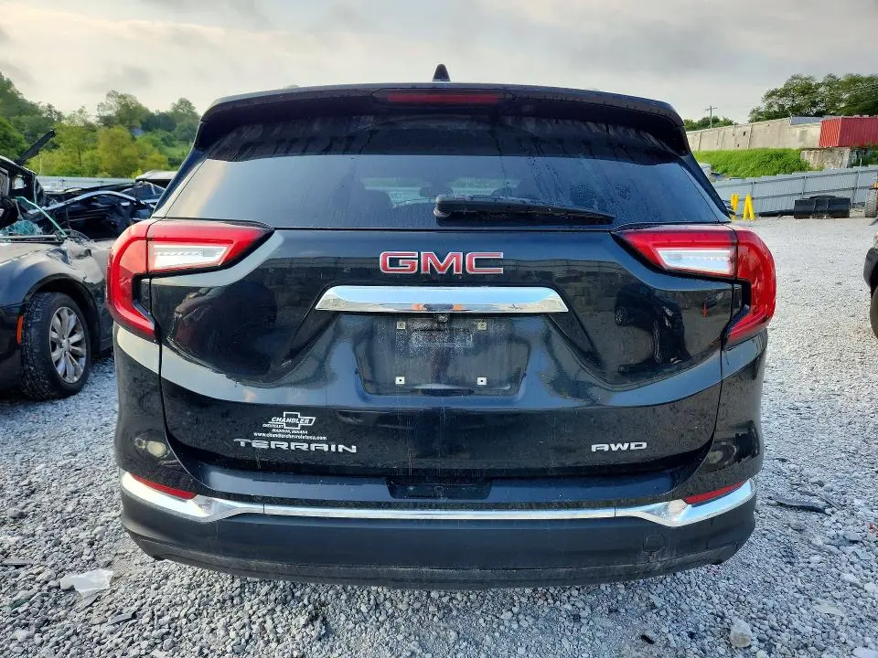 2023 GMC TERRAIN SLT  