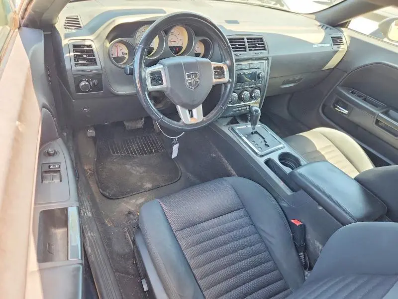 2012 DODGE CHALLENGER SXT  