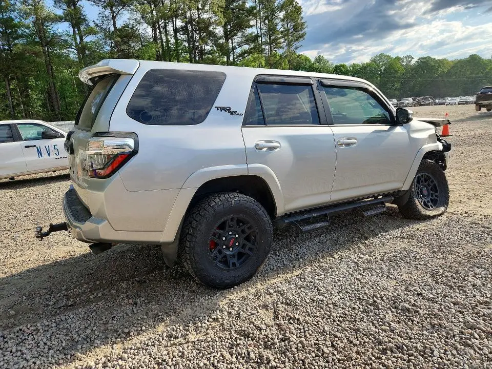 2023 TOYOTA 4RUNNER TRD OFF-ROAD PREMIUM  