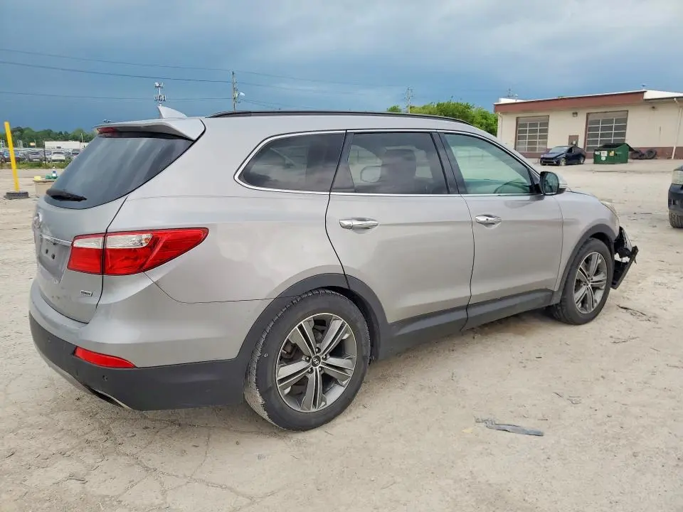 2016 HYUNDAI SANTA FE SE  
