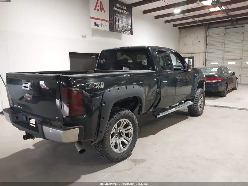 2011 CHEVROLET SILVERADO 1500 LT