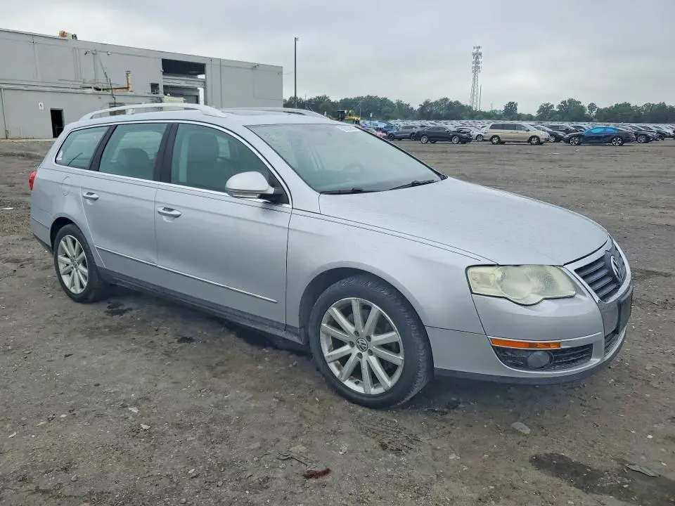 2010 VOLKSWAGEN PASSAT KOMFORT  