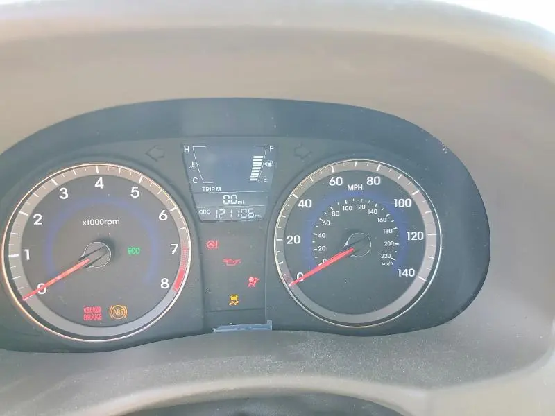 2014 HYUNDAI ACCENT GLS  