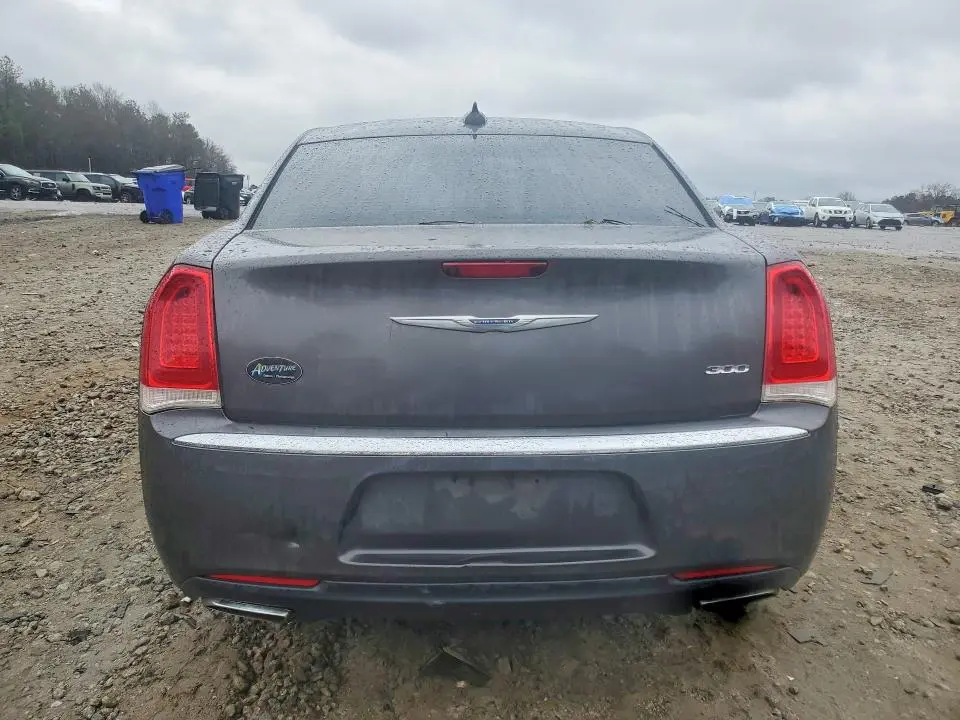 2017 CHRYSLER 300 LIMITED  