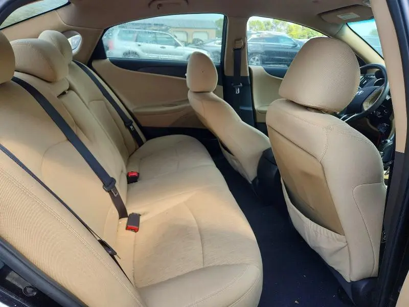 2011 HYUNDAI SONATA GLS  