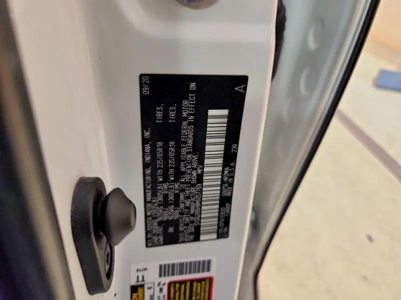 2021 TOYOTA HIGHLANDER XLE  