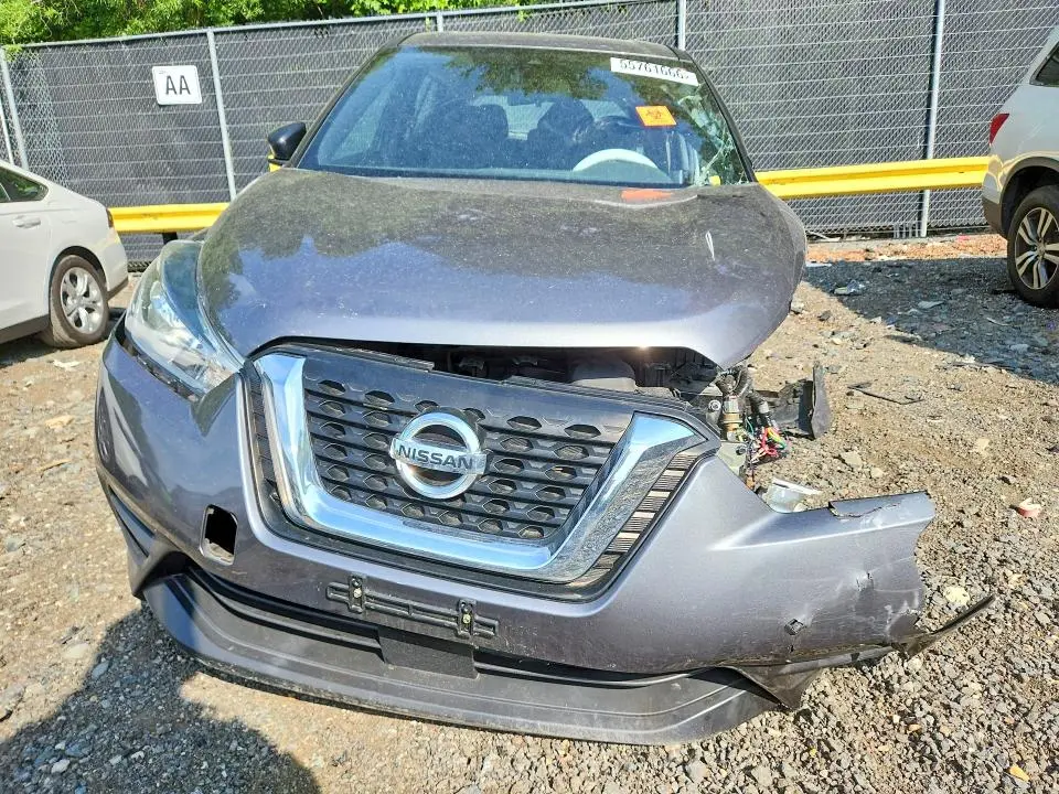 2020 NISSAN KICKS S  