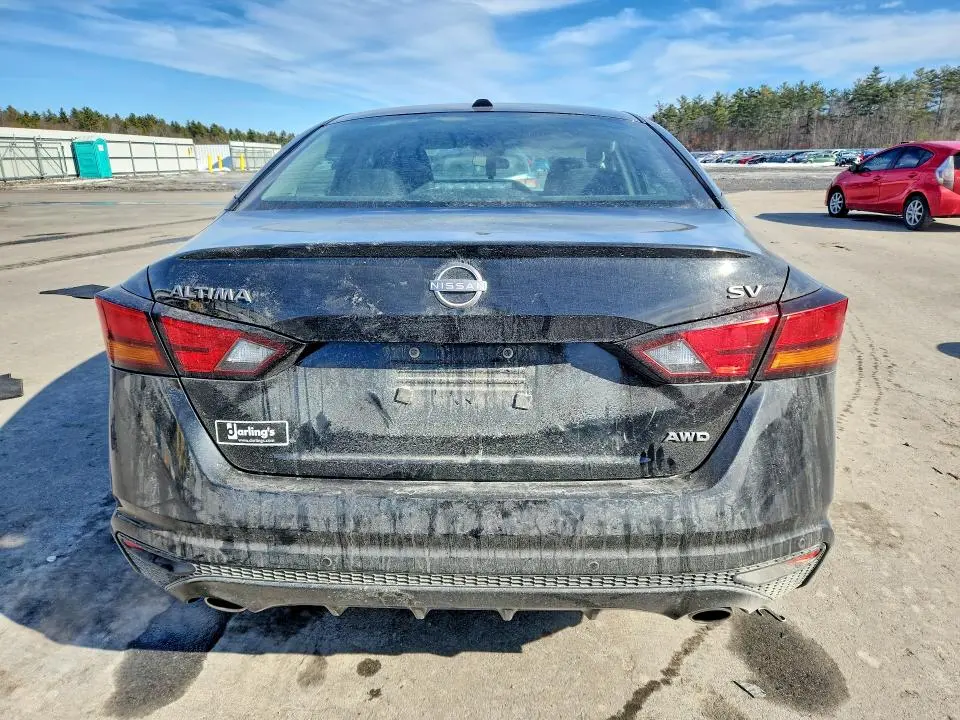 2024 NISSAN ALTIMA SV  