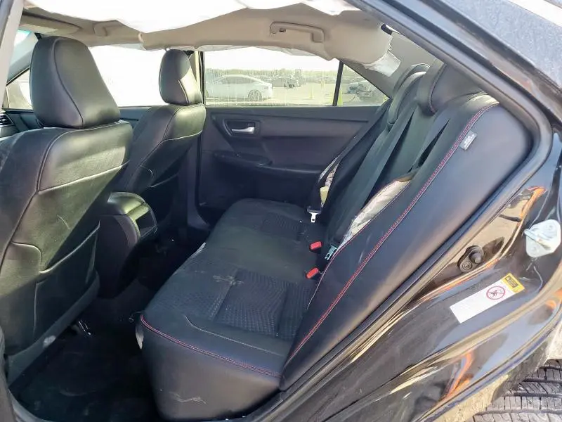 2015 TOYOTA CAMRY LE  