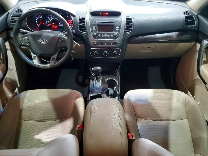 2015 KIA SORENTO LX  